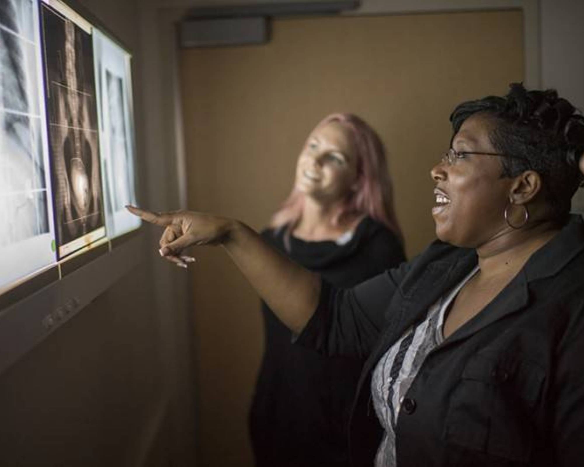 Reviewing X-rays